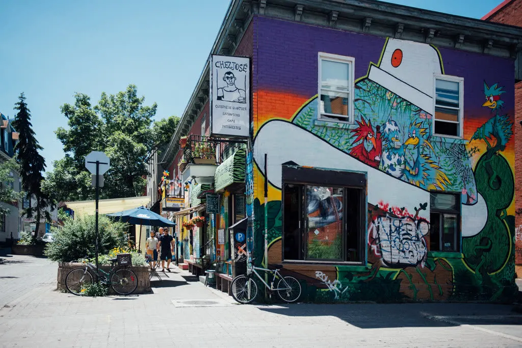 The café storefront on Duluth Avenue in summer